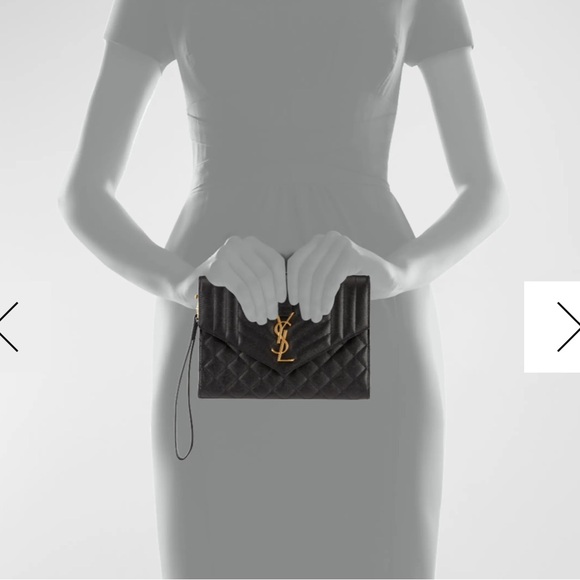 SOLD- Authentic Envelope Flap YSL Clutch Bag in Grained Leather. Black & gold. - Picture 7 of 7